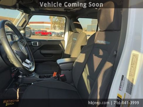 Used 2021 Jeep Wrangler Unlimited Rubicon 4xe w/ Cold Weather Group image 9