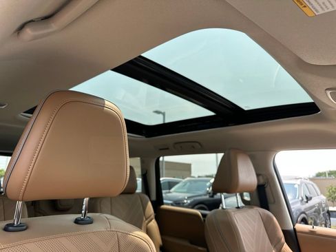 New 2027 INFINITI QX80 Luxe AWD/4WD image 18