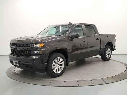 Used 2021 Chevrolet Silverado 1500 Custom AWD/4WD image 3