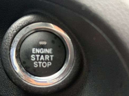 Used 2020 Subaru Forester Premium AWD/4WD image 43