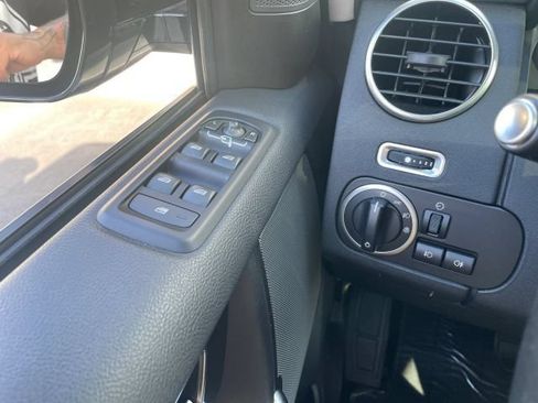 Used 2015 Land Rover LR4 HSE AWD/4WD image 31
