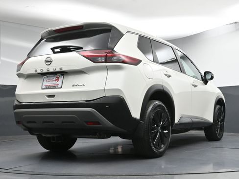 Certified 2023 Nissan Rogue SV image 26