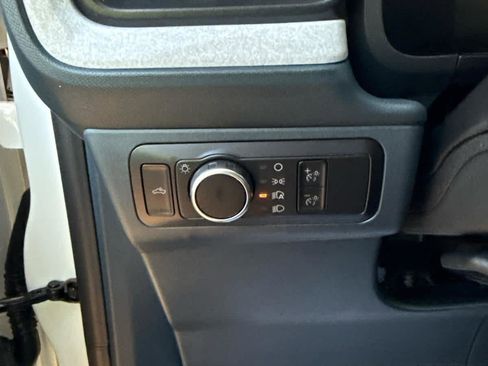 Used 2025 Ford Maverick XLT w/ Equipment Group 302A image 21