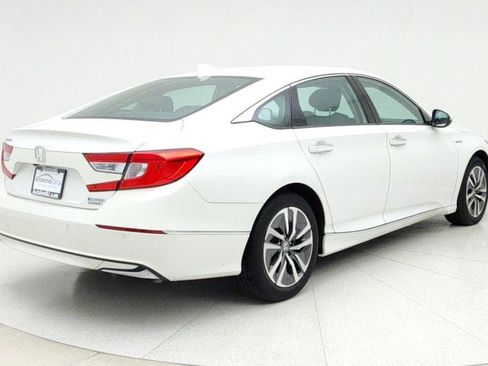 Used 2019 Honda Accord Touring image 5