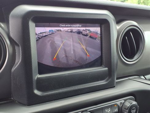 Used 2021 Jeep Wrangler Unlimited Sport image 6