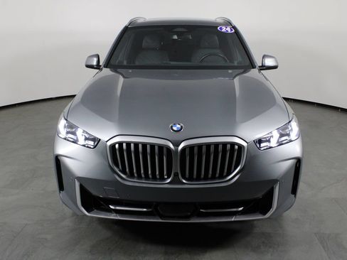 Used 2024 BMW X5 xDrive40i w/ Premium Package AWD/4WD image 13