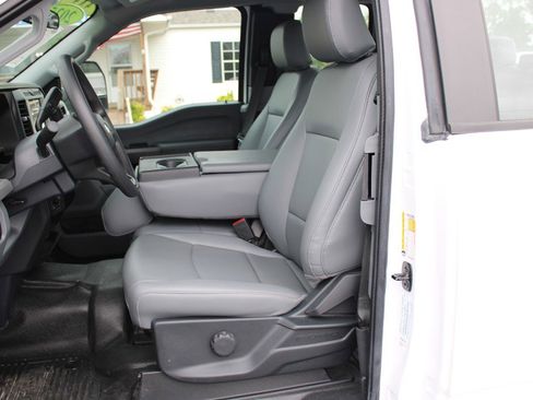 Used 2025 Ford F250 XL AWD/4WD image 19