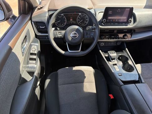 Used 2023 Nissan Rogue SV FWD image 21