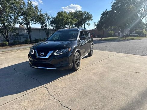 Used 2017 Nissan Rogue SV w/ Midnight Edition Package AWD/4WD image 14
