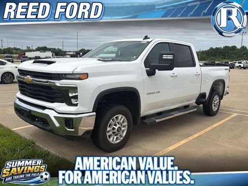 Used 2025 Chevrolet Silverado 2500 LT w/ Convenience Package AWD/4WD image 1
