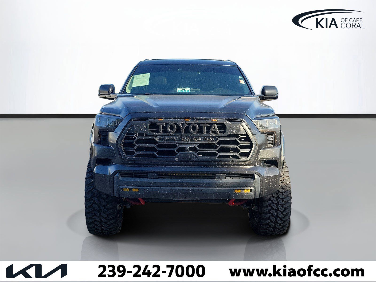 Used 2023 Toyota Sequoia TRD Pro AWD/4WD image 2