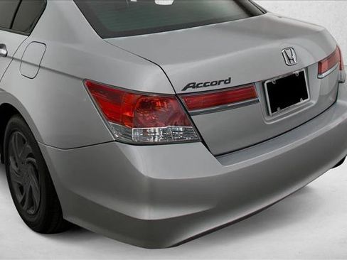 Used 2012 Honda Accord LX image 9
