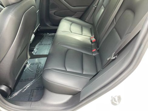 Used 2020 Tesla Model 3 Standard Range Plus RWD image 15