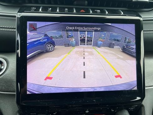 Certified 2023 Jeep Grand Cherokee Limited AWD/4WD image 26