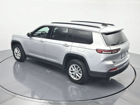 Used 2024 Jeep Grand Cherokee L Laredo RWD image 34