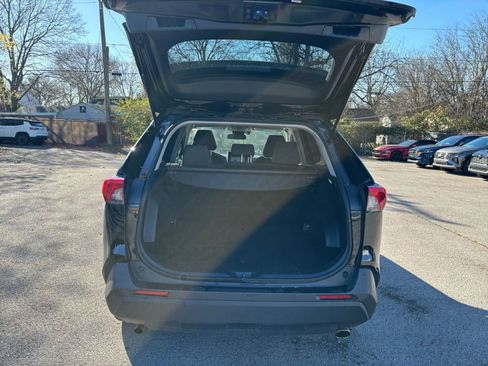 Used 2025 Toyota RAV4 XLE image 31