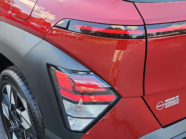 Used 2025 Hyundai Kona SEL AWD/4WD image 10