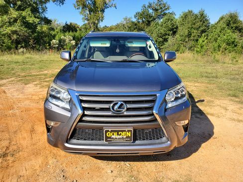 Used 2015 Lexus GX 460 image 17