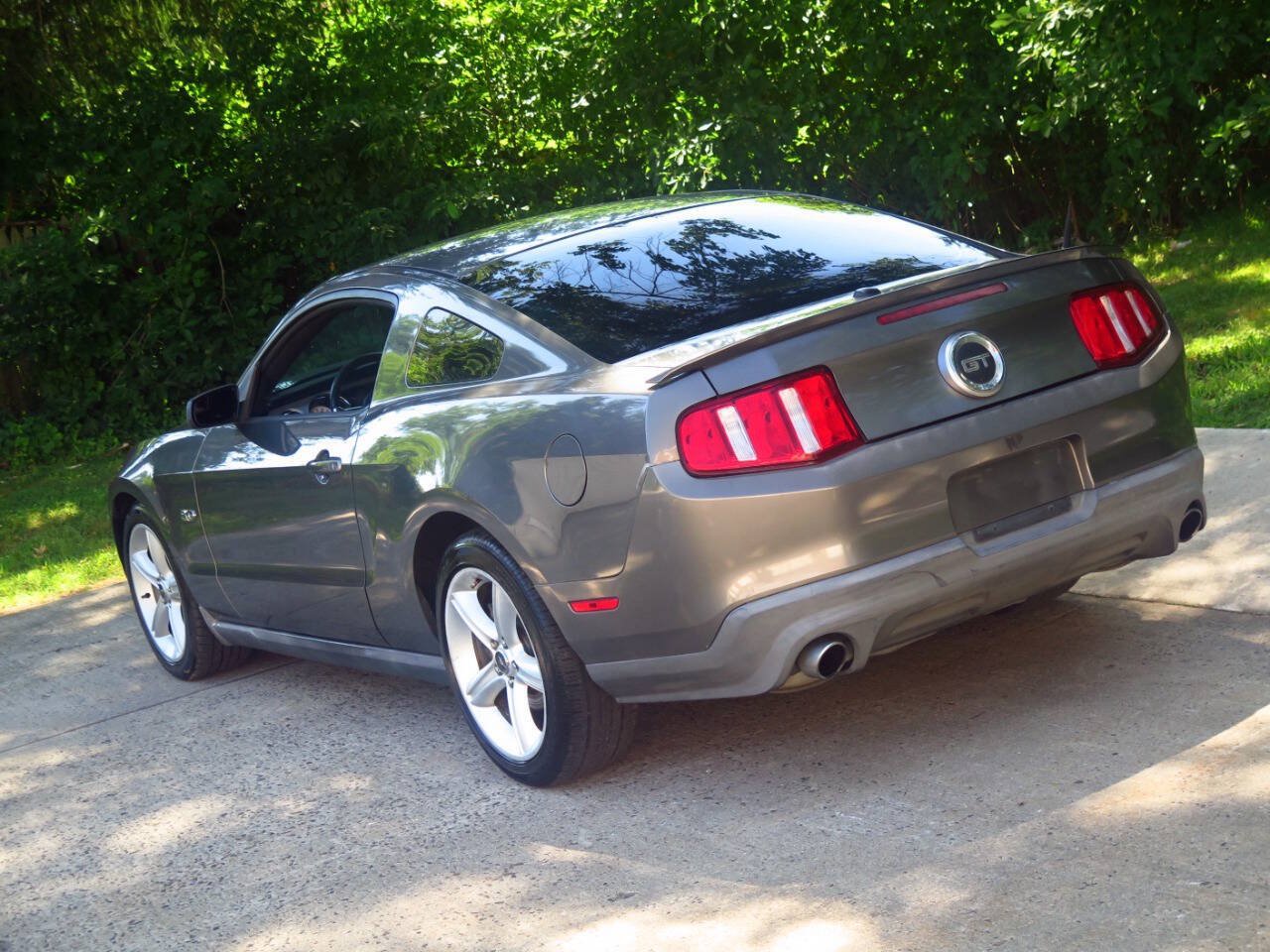 Used 2011 Ford Mustang GT Premium RWD image 20