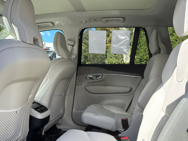 Certified 2024 Volvo XC90 B6 Plus w/ Protection Package AWD/4WD image 21