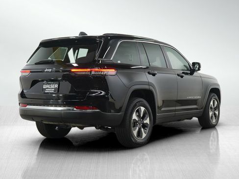 Used 2023 Jeep Grand Cherokee 4WD 4xe image 5