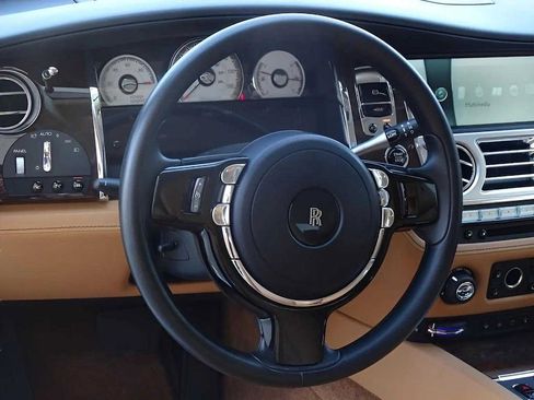 Certified 2017 Rolls-Royce Wraith image 15