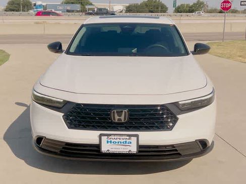 Certified 2025 Honda Accord SE image 7