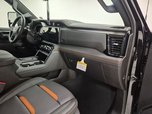 New 2026 GMC Sierra 2500 AT4 w/ Technology Package image 30