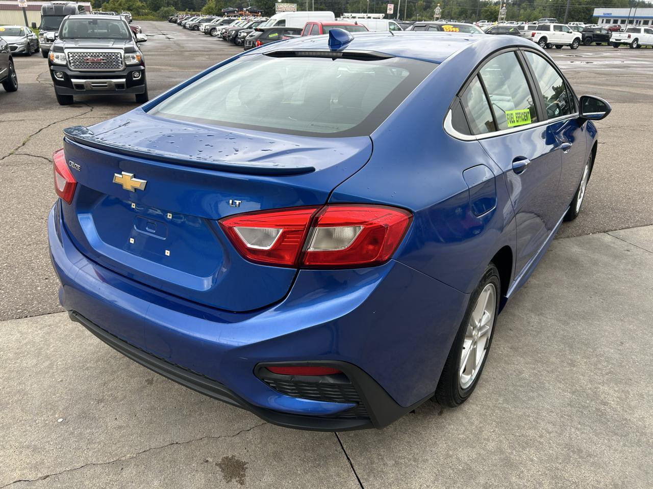 Used 2018 Chevrolet Cruze LT w/ Convenience Package FWD image 5