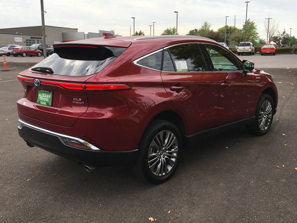 Used 2021 Toyota Venza XLE w/ Carpet Mat Package (TMS) AWD/4WD image 7