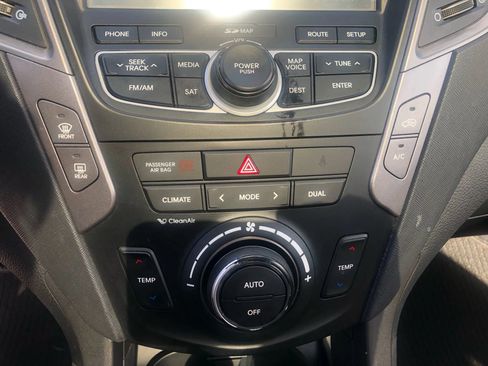 Used 2015 Hyundai Santa Fe Sport 2.0T w/ Option Group 05 FWD image 16