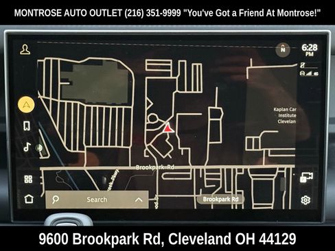 New 2025 Land Rover Defender 90 S image 17