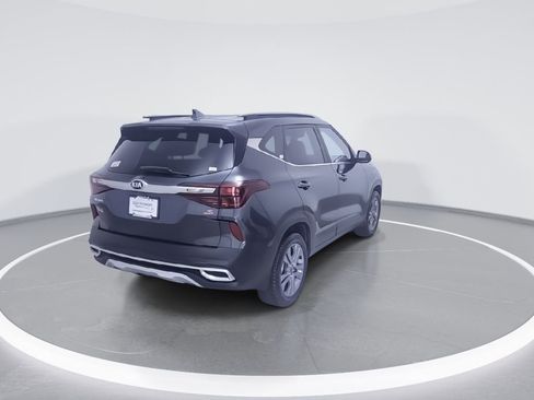 Certified 2021 Kia Seltos S image 7