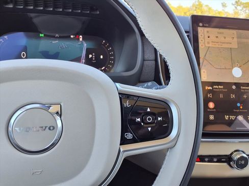 New 2026 Volvo XC90 B6 Ultra image 14