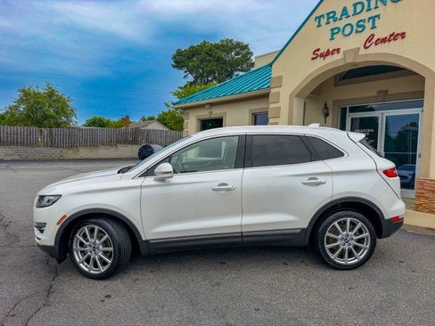 Used 2019 Lincoln MKC Reserve w/ MKC Technology Package FWD image 28