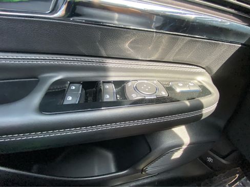Used 2022 Lincoln Corsair FWD w/ Equipment Group 101A image 23