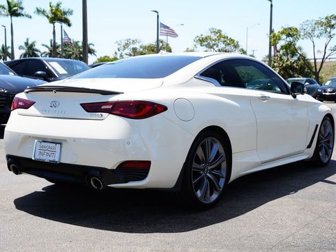 Used 2022 INFINITI Q60 Red Sport 400 w/ Carbon Fiber Package image 12