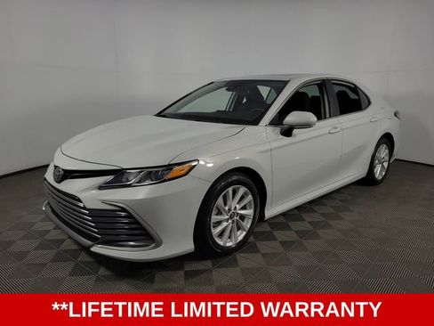 Used 2024 Toyota Camry LE w/ Convenience Package FWD image 3