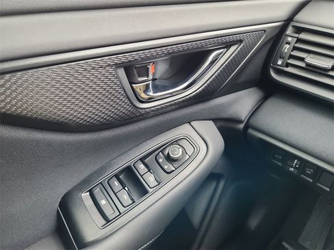 Used 2022 Subaru Outback Premium image 15