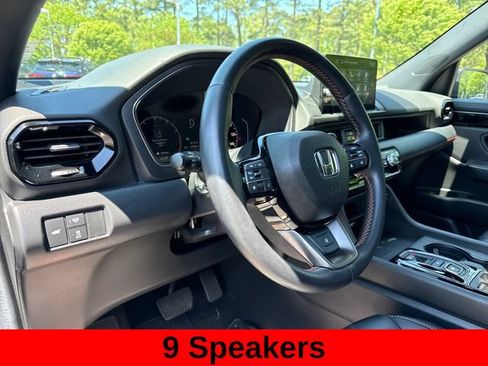 Used 2025 Honda Pilot TrailSport image 13