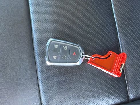 Used 2019 Cadillac XTS Luxury image 20