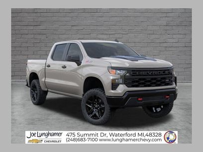New 2026 Chevrolet Silverado 1500 Custom Trail Boss w/ LPO, Dark Essentials Package