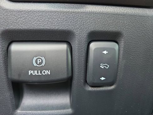 Used 2023 Ford F150 Lariat w/ Equipment Group 502A High image 30