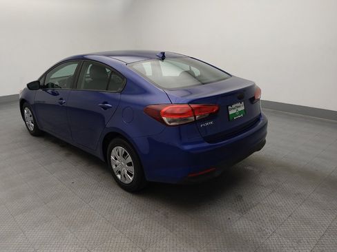 Used 2017 Kia Forte LX FWD image 5