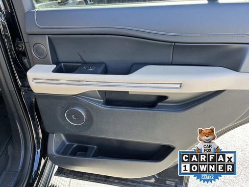 Used 2024 Ford Expedition Limited image 22