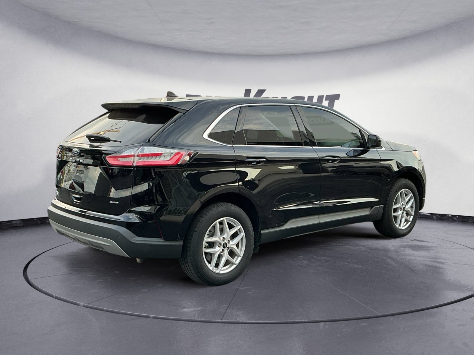 Used 2024 Ford Edge SEL w/ Convenience Package AWD/4WD image 6