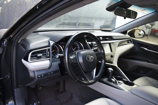 Certified 2018 Toyota Camry SE FWD image 14
