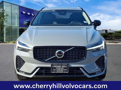 Certified 2025 Volvo XC60 B5 Core w/ Protection Package Premier image 2