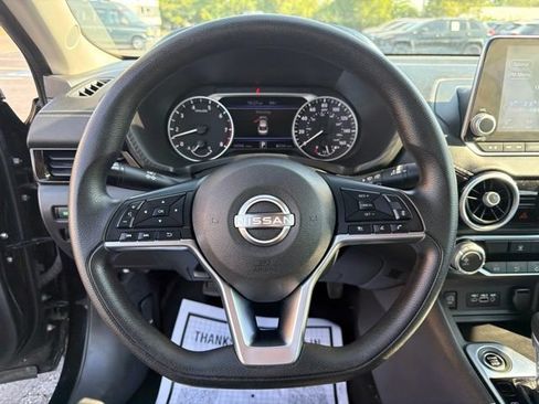 Used 2024 Nissan Sentra SV FWD image 12