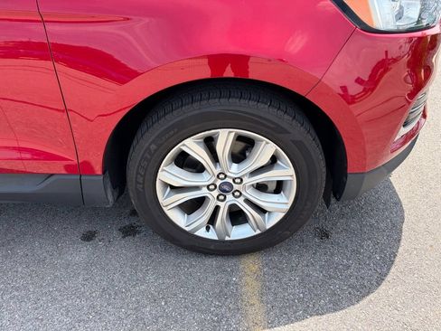 Used 2021 Ford Edge Titanium AWD/4WD image 14